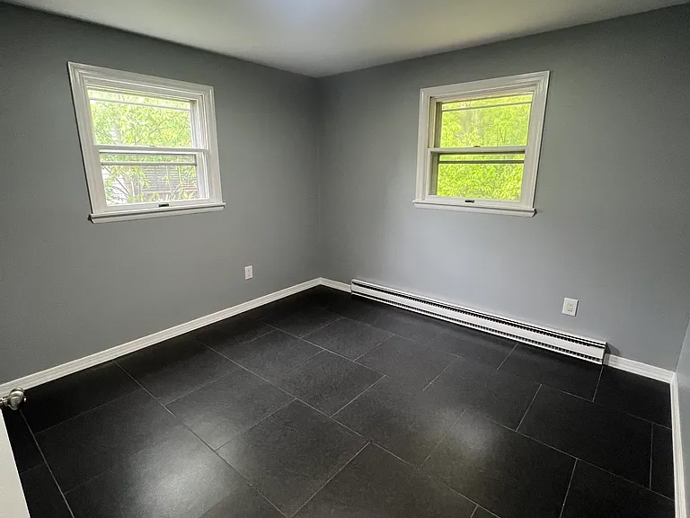 1039 Meade Ct — Photo 7