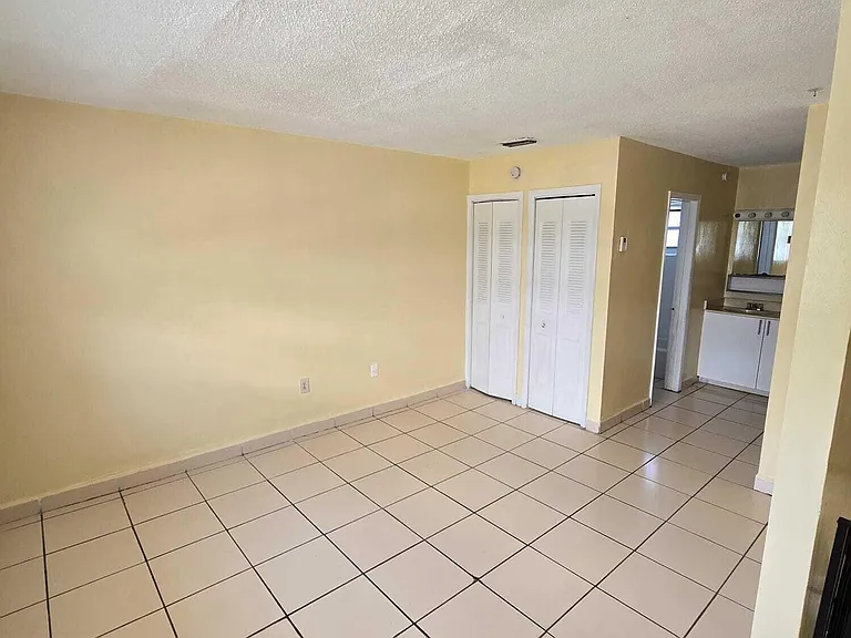 13695 NE 3rd Ct #C05 — Photo 5