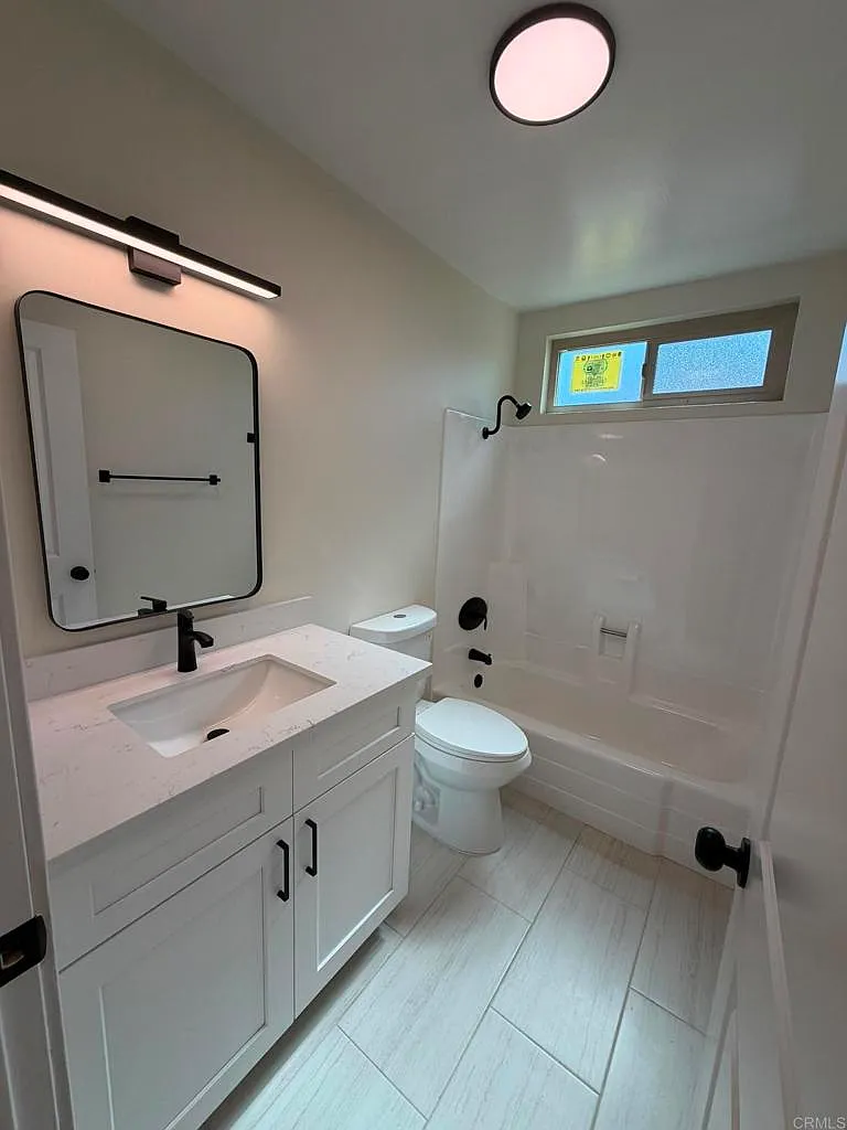 3 bed, 1222 sqft, $3,500 — Photo 1