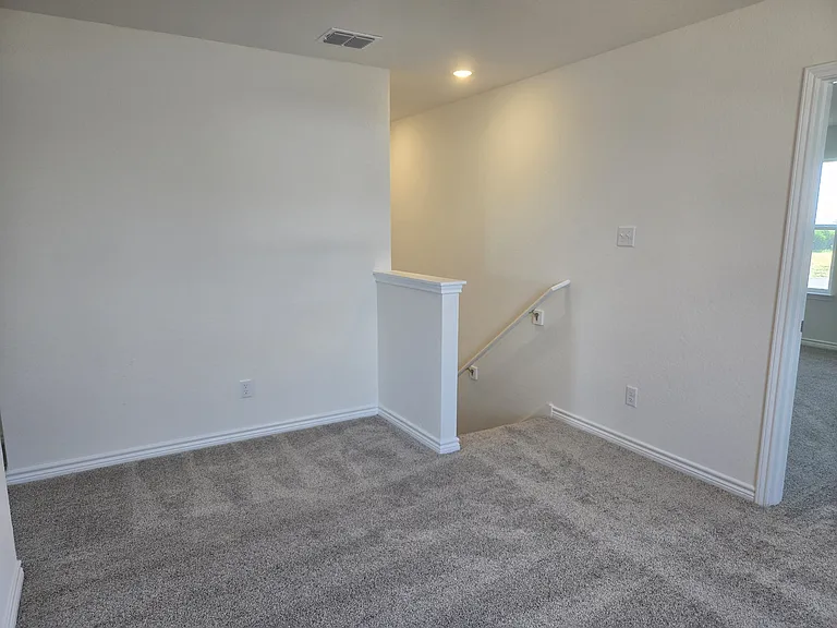 9556 Griffith Run — Photo 9