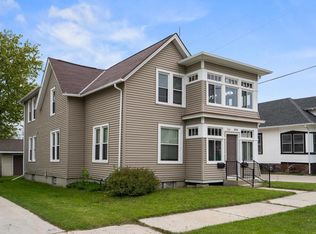 1613 S 8th St, Sheboygan City, WI 53081
