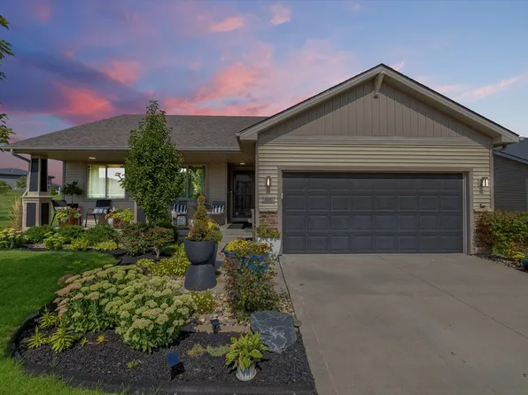 3540 Horton Cir, Clive, IA 50325