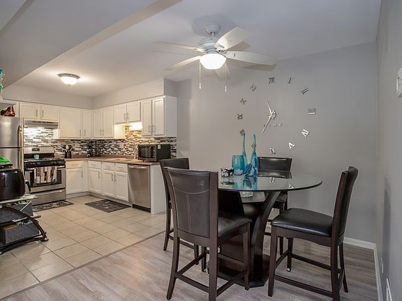 4th image of 625 Derry Ct APT 1A