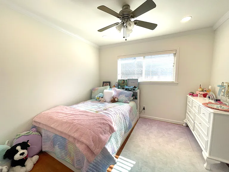 3902 Madeira Way — Photo 9