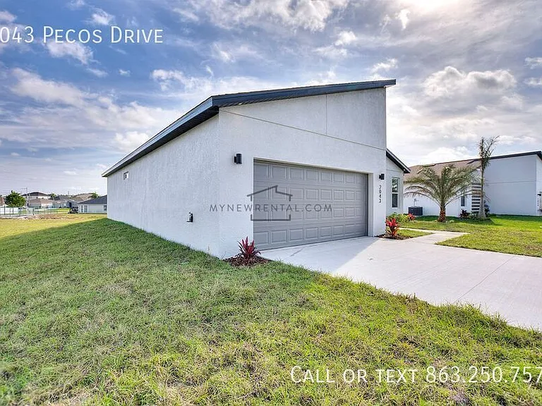 2043 Pecos Dr — Photo 4