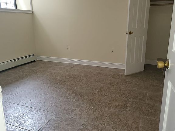 2nd image of 1954 Gleason Ave #1B