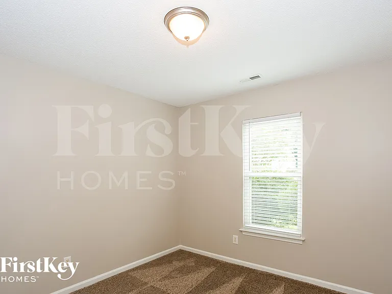 109 W Bank Dr — Photo 13