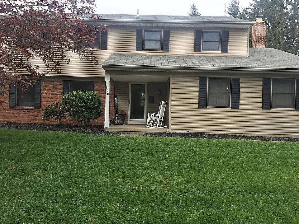 1st image of 890 W Main St