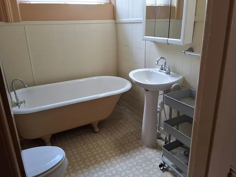 204 N Mulberry St — Photo 16