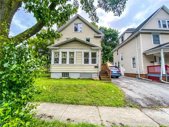 23 Burbank St, Rochester, NY 14621