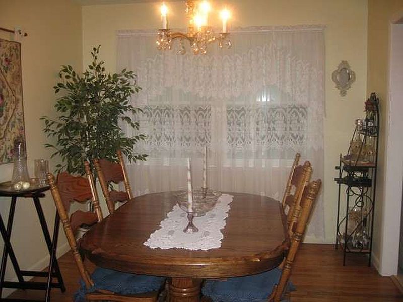 4th image of 54 SCOTCH PINE Drive
