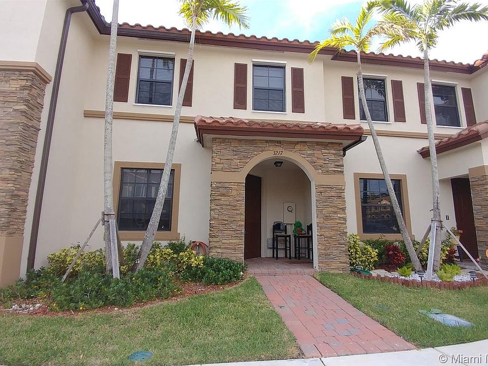 2nd image of 3217 SE 5th Ct #0