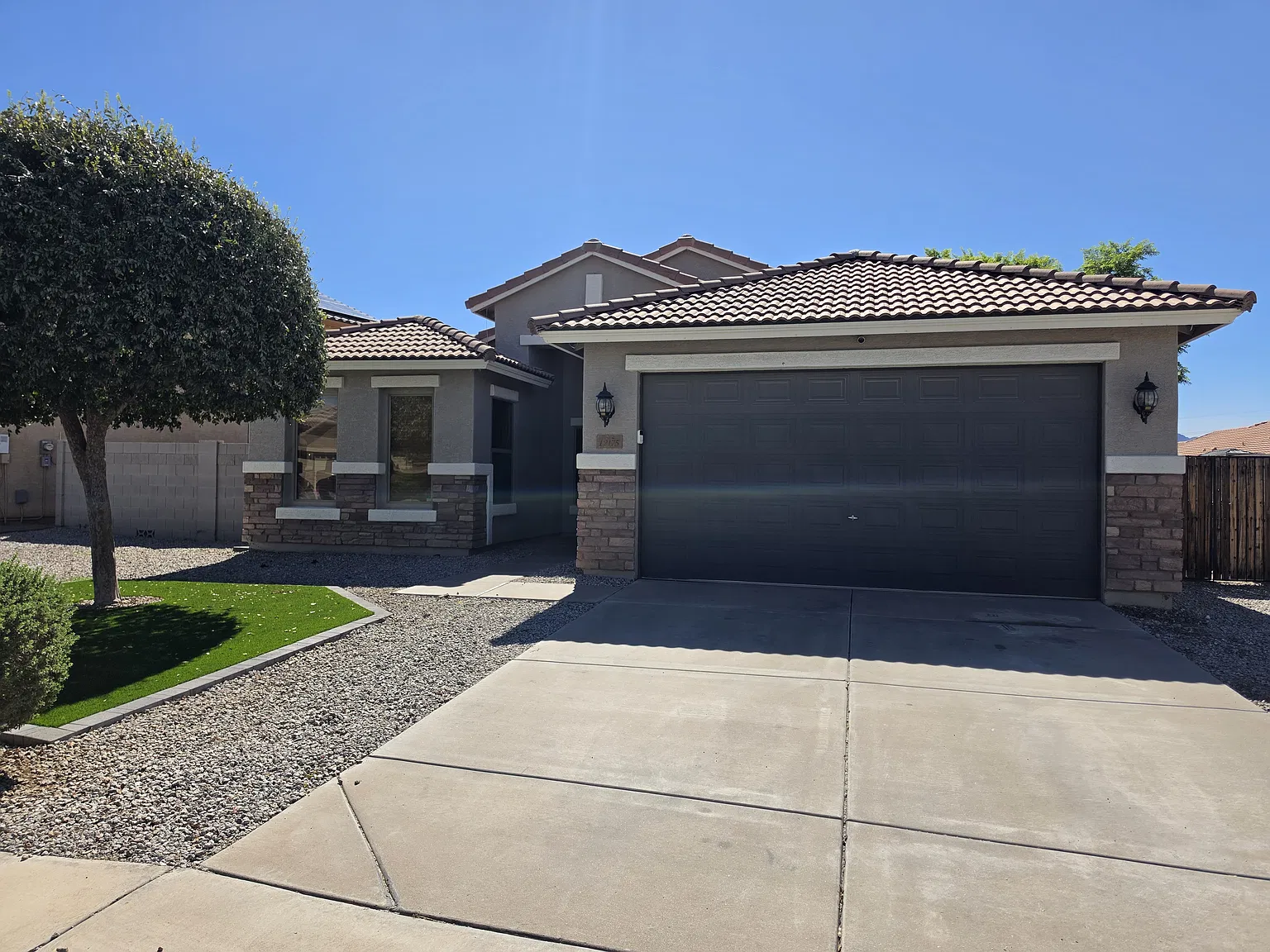 12175 W Superior Ave — Photo 2