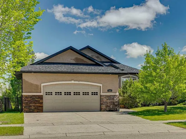 1924 W Riverside Dr NW, High River, AB T1V 0A3