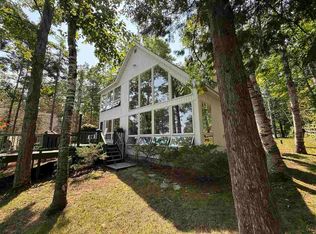 6403 Nine Mile Point Dr, Charlevoix, MI 49720