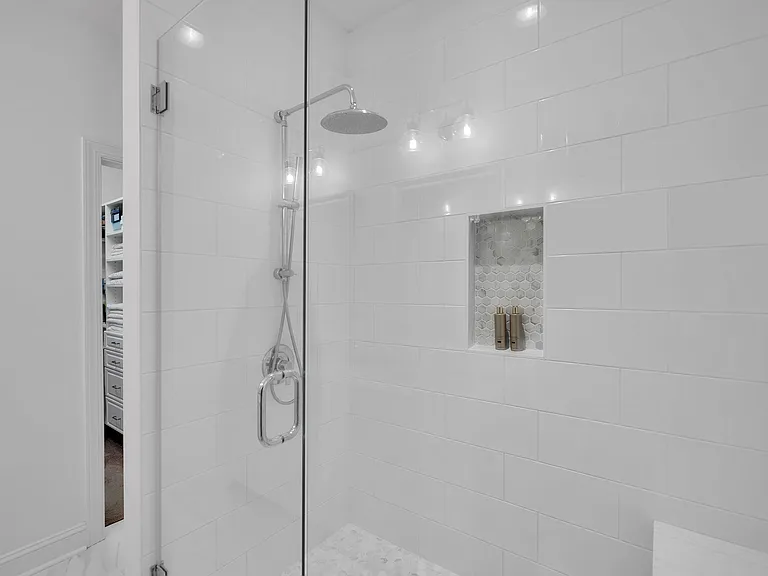 7526 Fairway Villa Cir — Photo 2