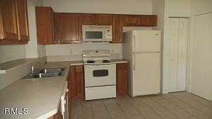 2nd image of 2102 Oakmont Dr