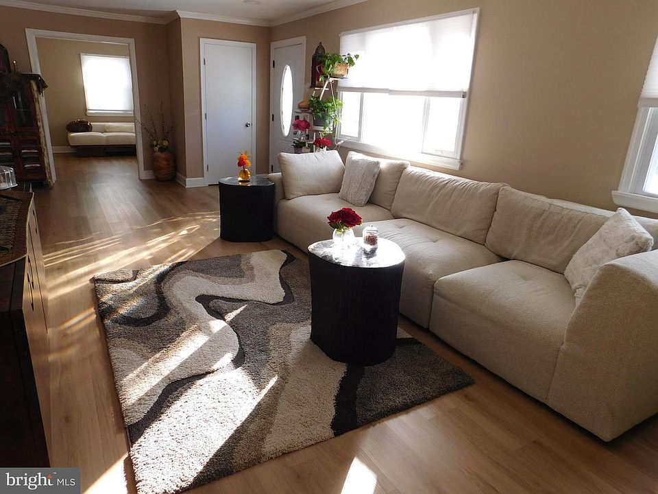 1st image of 6421 Inwood Dr Unit 1