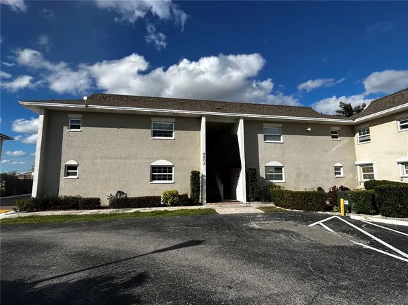 8802 Bay Pointe Dr #102, Tampa, FL 33615