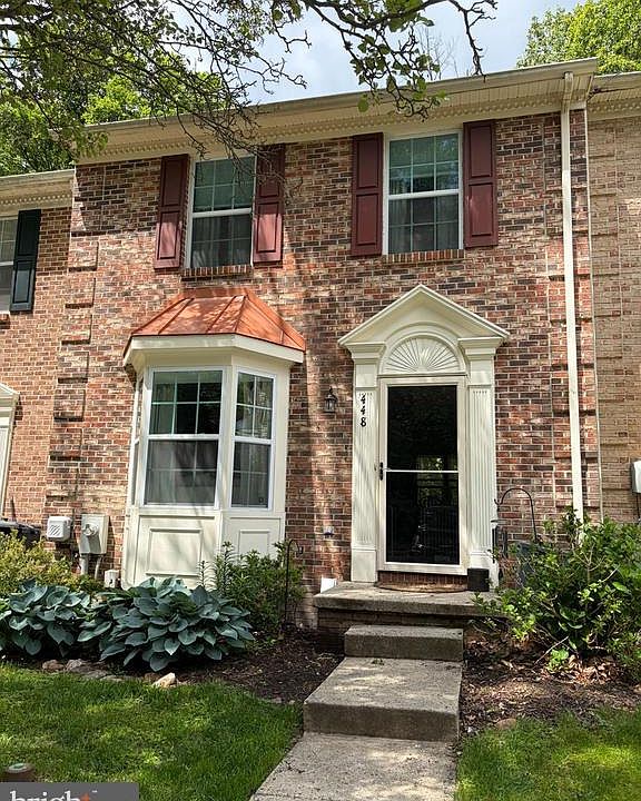 1st image of 448 Oakton Way