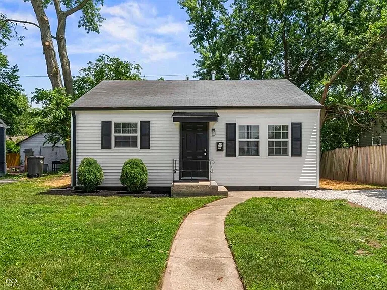 2257 N Tibbs Ave — Photo 1