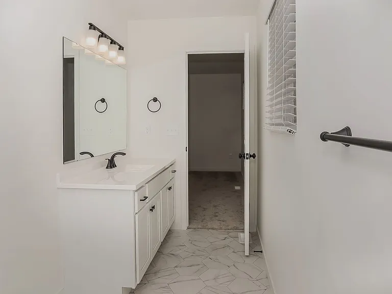 8130 Crestbrook Ct — Photo 20