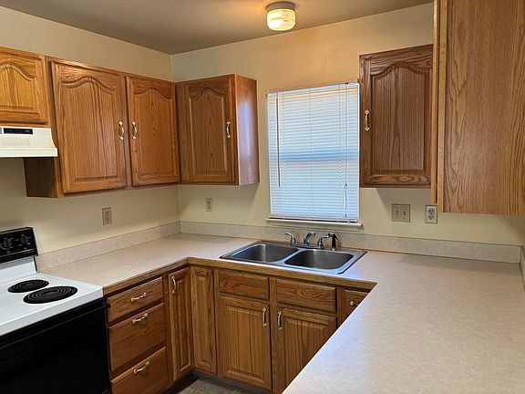 5th image of 4405 Peck Dr