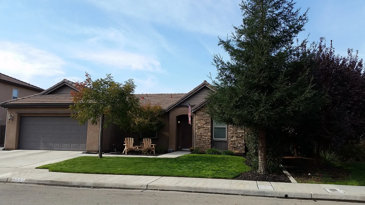 3355 N Hornet Ave photo 1