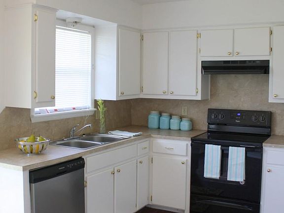 5th image of 4908 NW Ozmun Ave