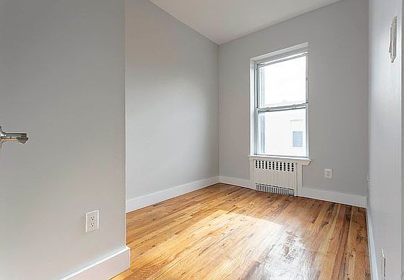 5th image of 629 Saint Marks Ave #3F