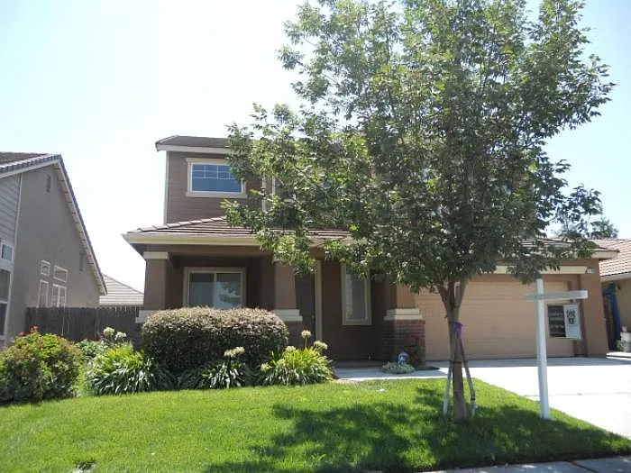 2700 Silver Bell Dr photo 1
