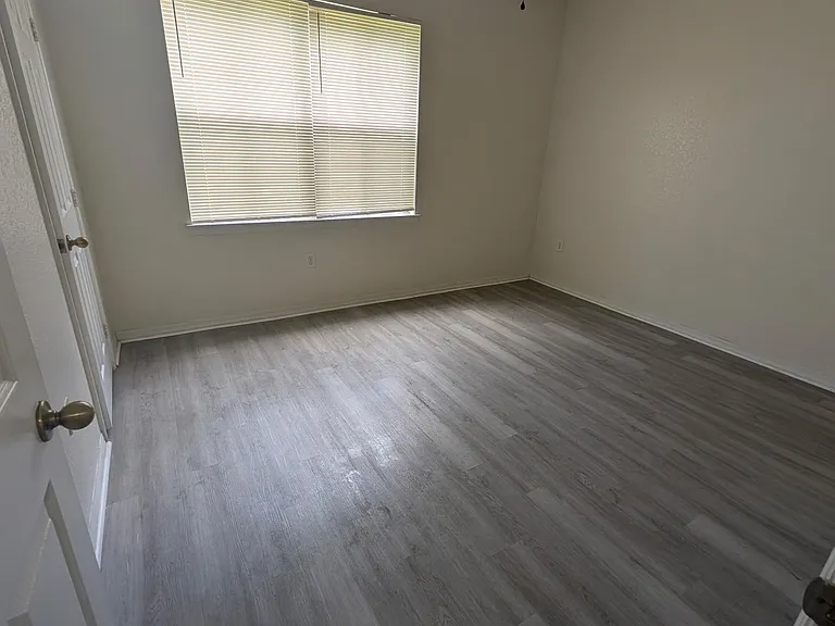 18001 Richmond Place Dr #1224 — Photo 7