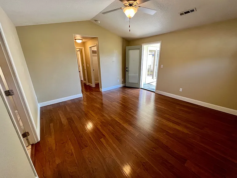 8274 Kestrel Way — Photo 20