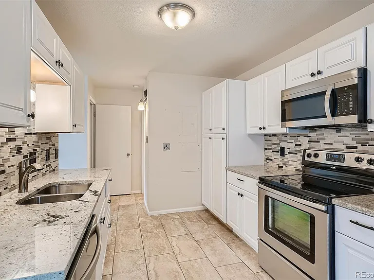 1828 S Ammons St #C — Photo 4