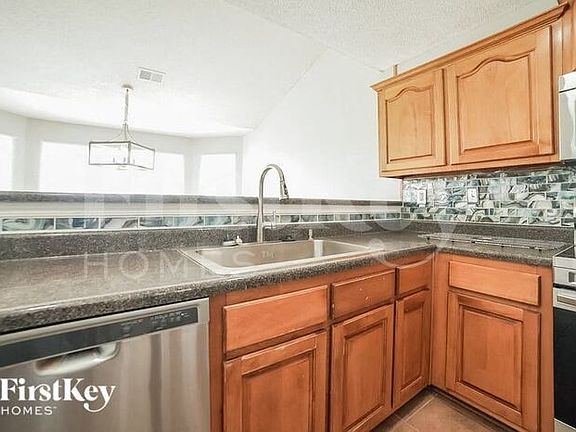 5th image of 2589 Baird Dr