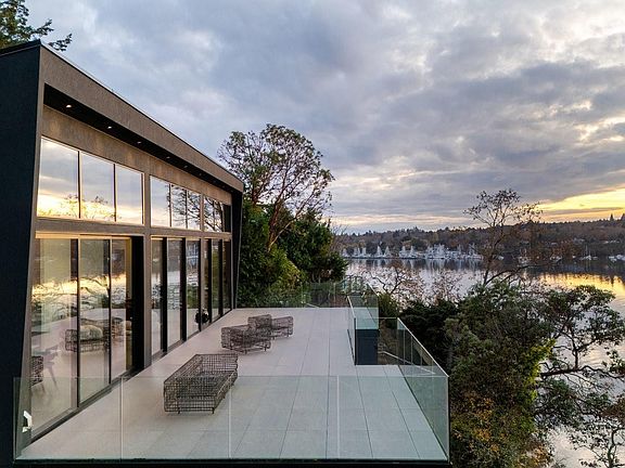 5th image of 2701 Sea View Rd