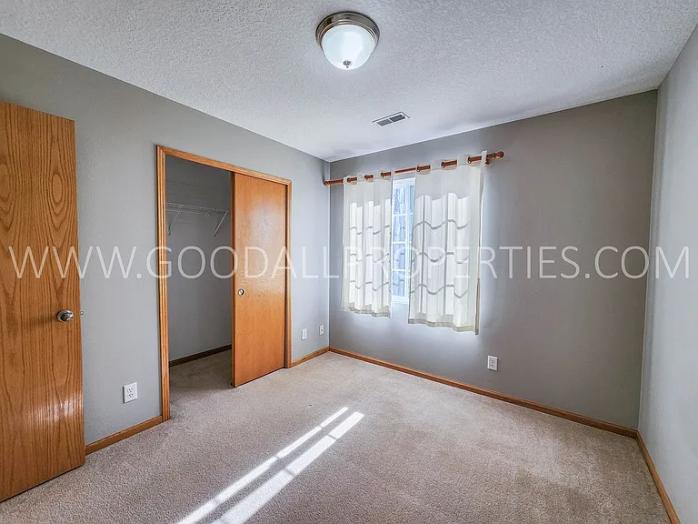 575 SE Melrose Dr — Photo 23