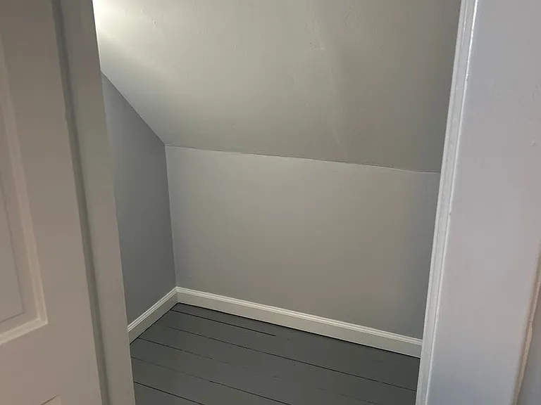 221 Vance St — Photo 5