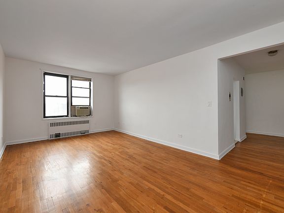 3rd image of 71-11 Yellowstone Blvd #7