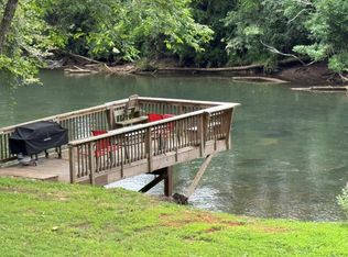 270 Hiawassee River Rd, Brasstown, NC 28902