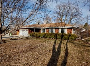 18700 Moor Ct, Brookfield, WI 53045