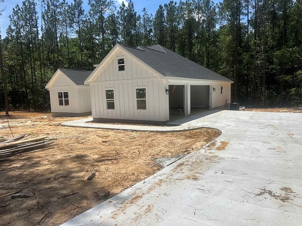 2nd image of 397 Woodridge Ln