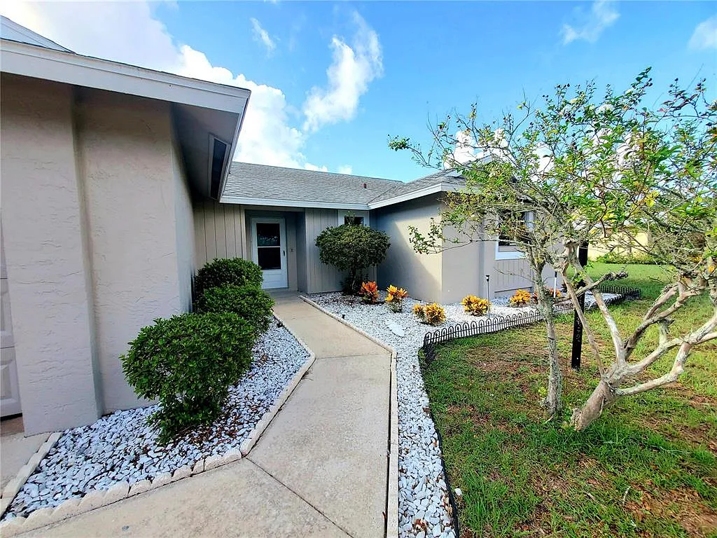 Building Photo - 7 Blairton Ct