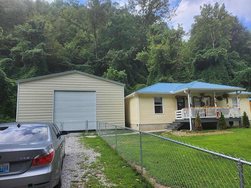 713 Highway 3408, Blackey, KY 41804 Zillow