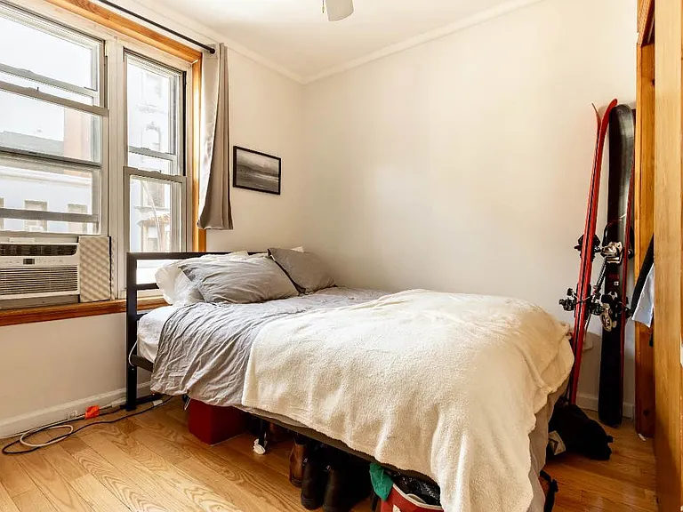 207 Grand St #12 — Photo 4