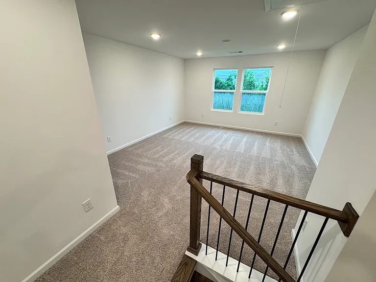 484 Jet Stream Dr — Photo 20