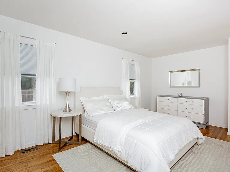 43 Wooded Oak Ln — Photo 13