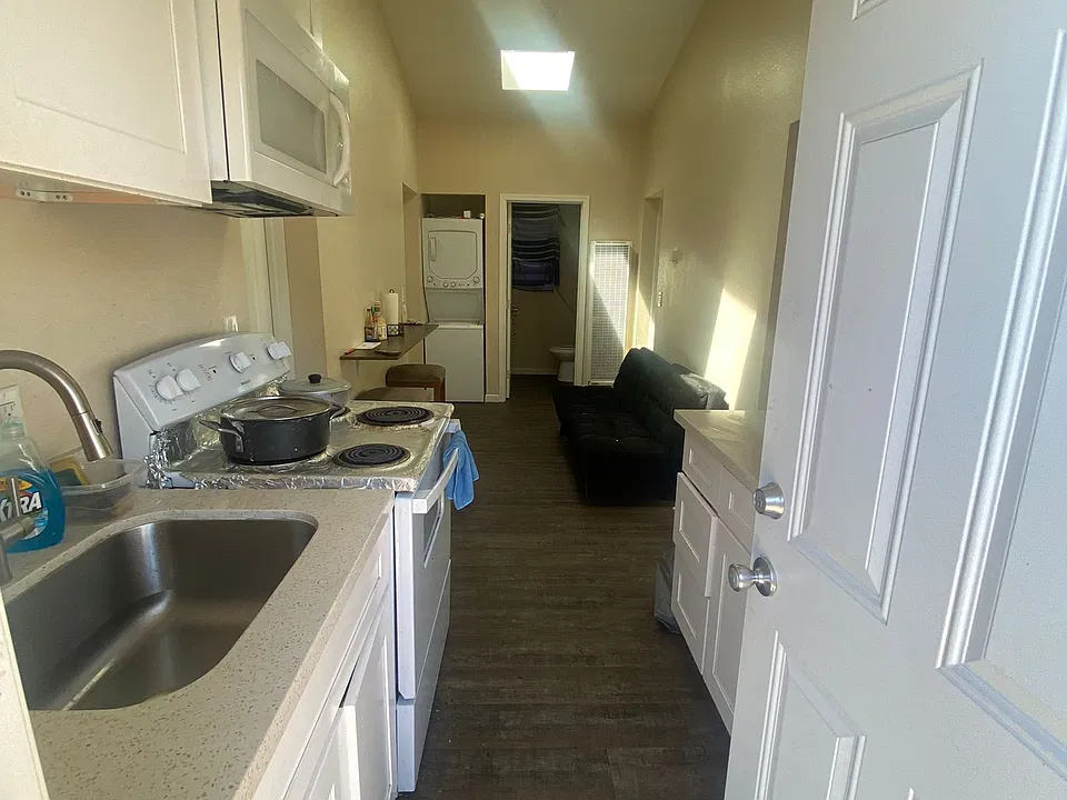 147 Orchard Ave #A