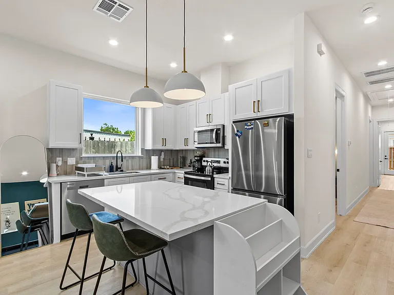 6521 Madrid St — Photo 10