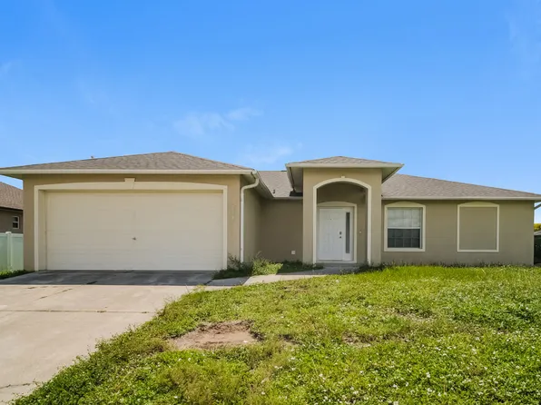 218 SW 11th Ave, Cape Coral, FL 33991